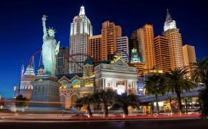New-York-New-York-Hotel-Casino-900x1440[1]